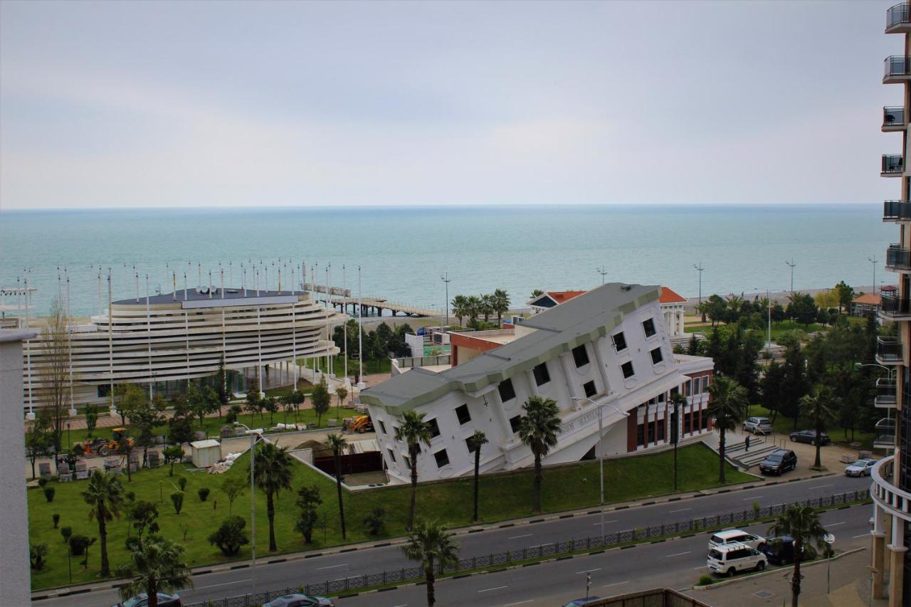 Orbi Lux Apartment Batumi Bagian luar foto