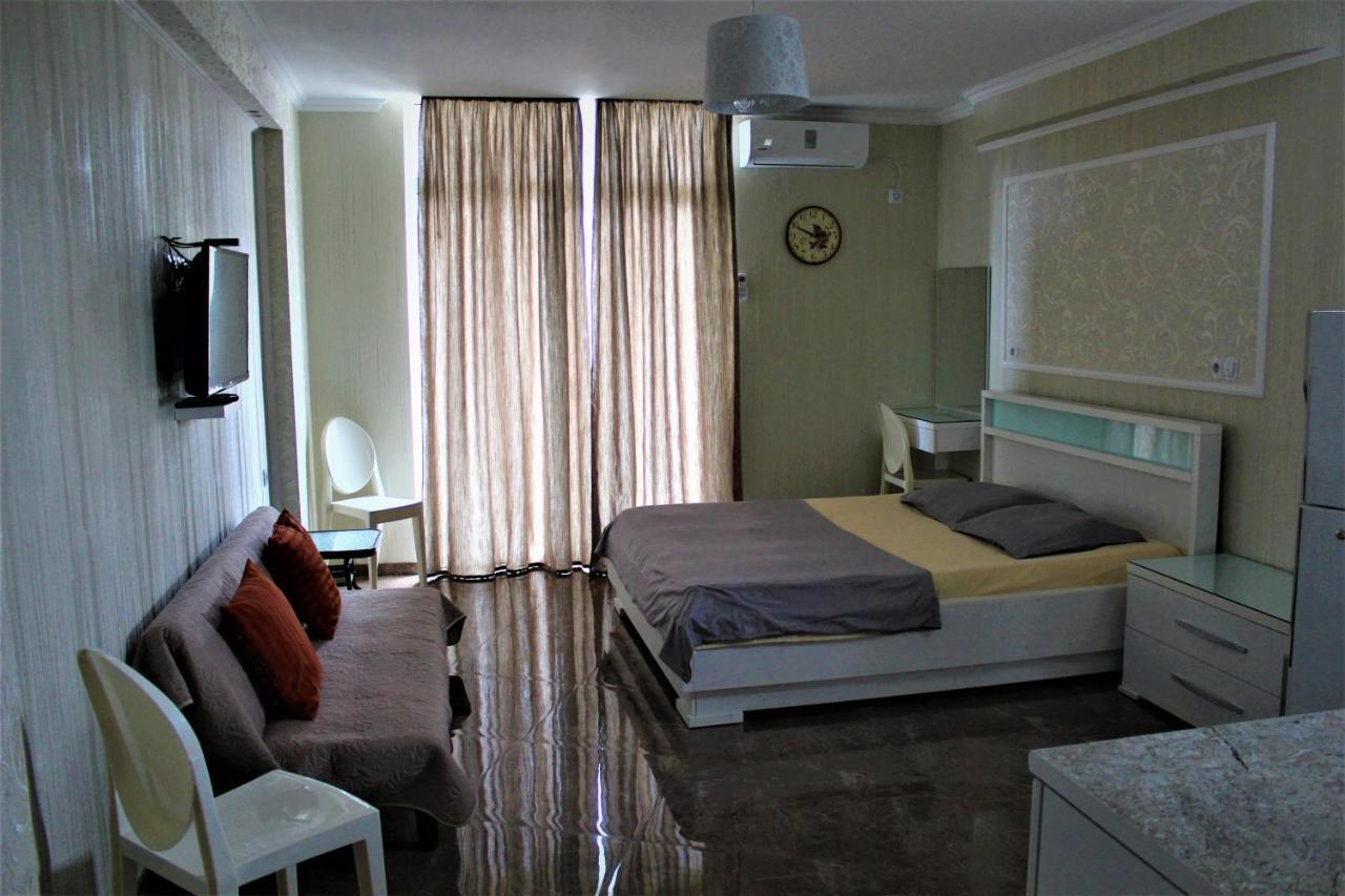 Orbi Lux Apartment Batumi Bagian luar foto