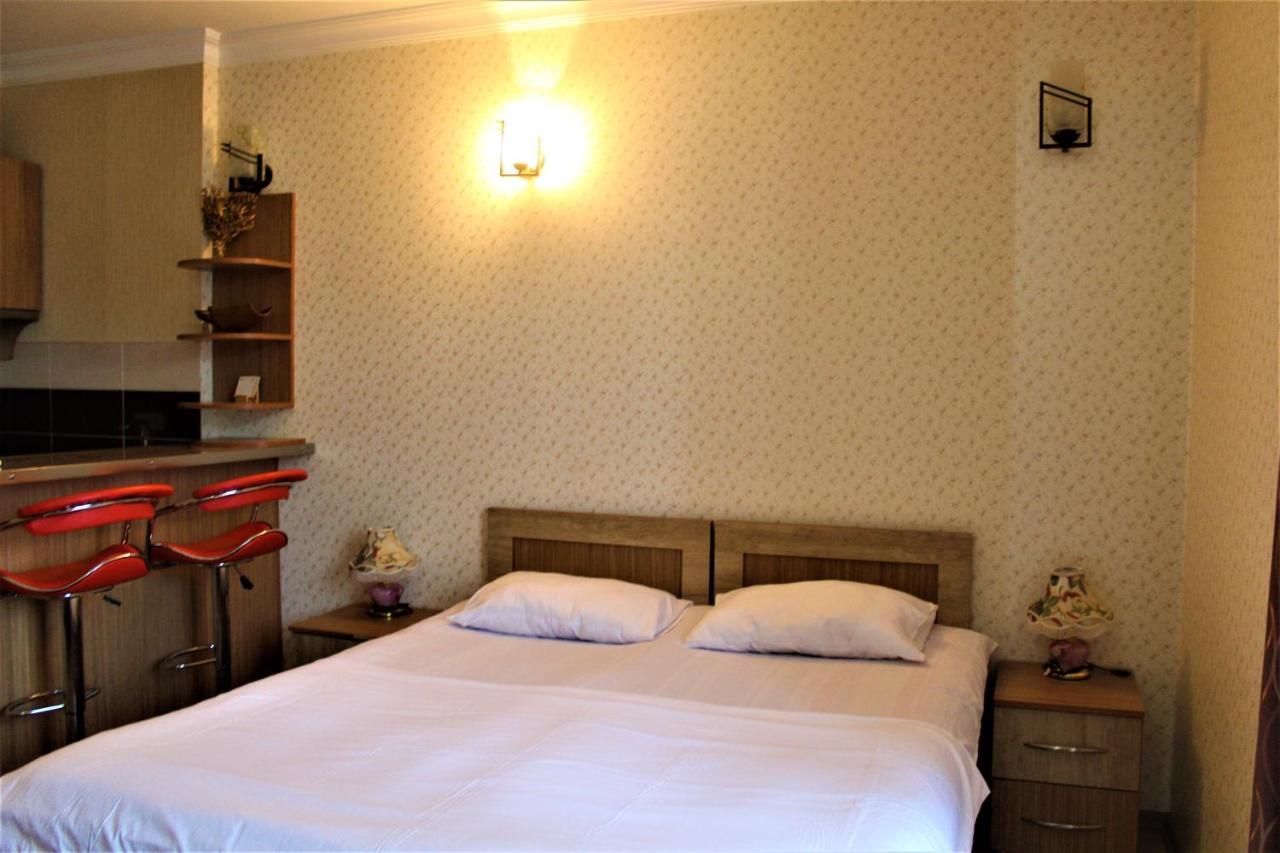 Orbi Lux Apartment Batumi Bagian luar foto