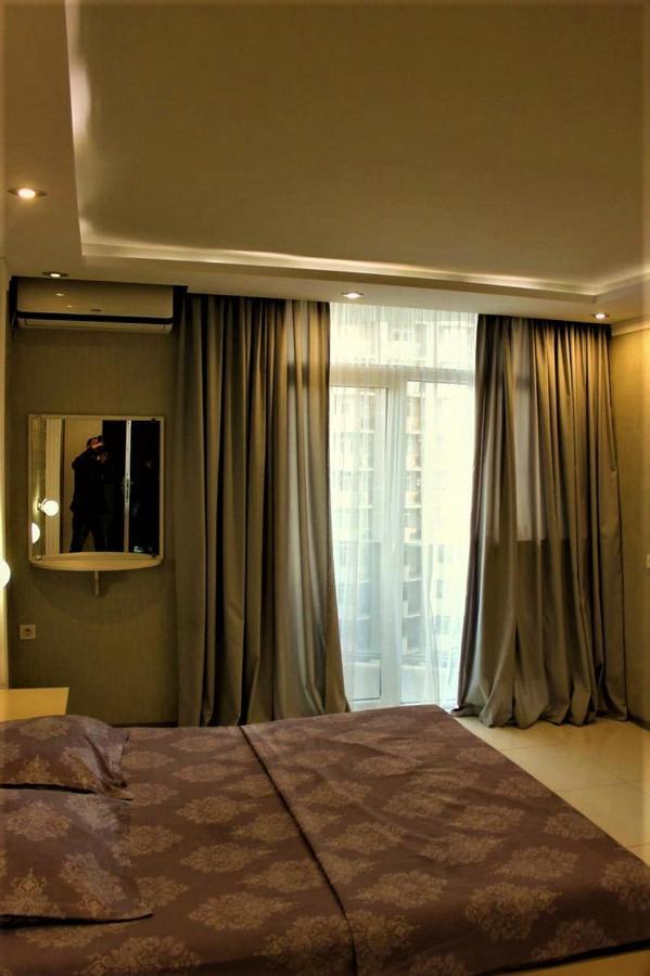 Orbi Lux Apartment Batumi Bagian luar foto