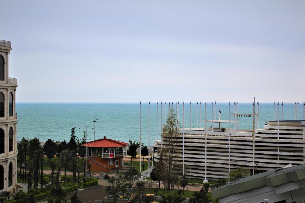 Orbi Lux Apartment Batumi Bagian luar foto