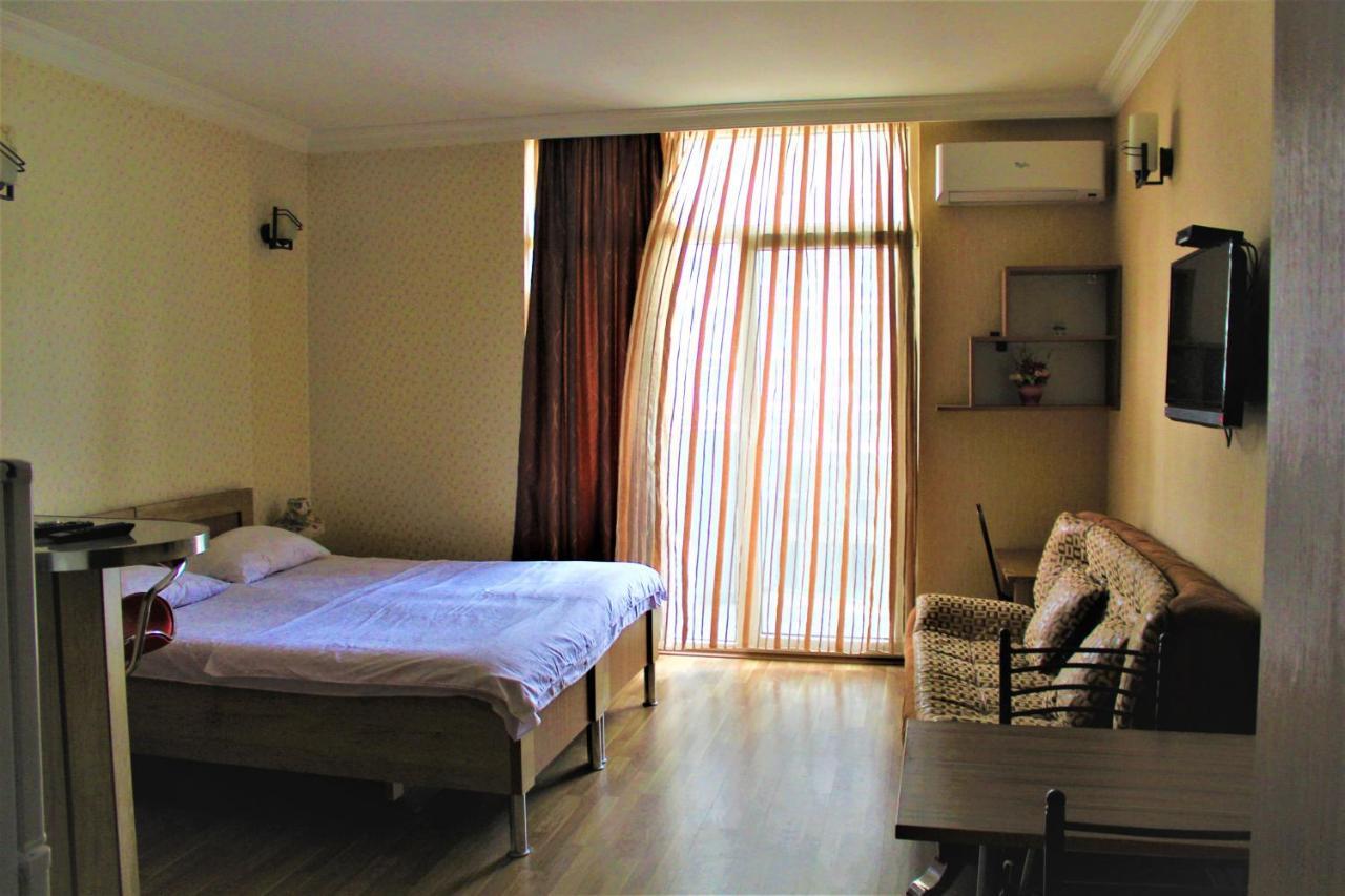 Orbi Lux Apartment Batumi Bagian luar foto