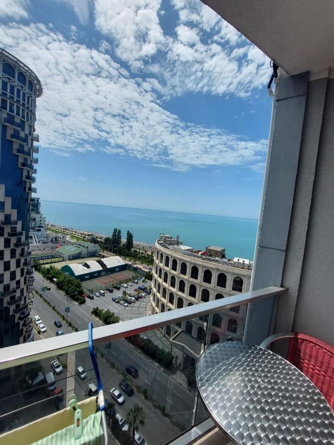 Orbi Lux Apartment Batumi Bagian luar foto